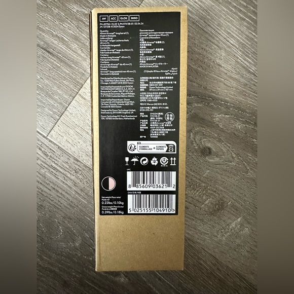 Dyson Airwrap 1.6” (40 mm) LONG Barrel (Rose Gold/Black) - Picture 2 of 5